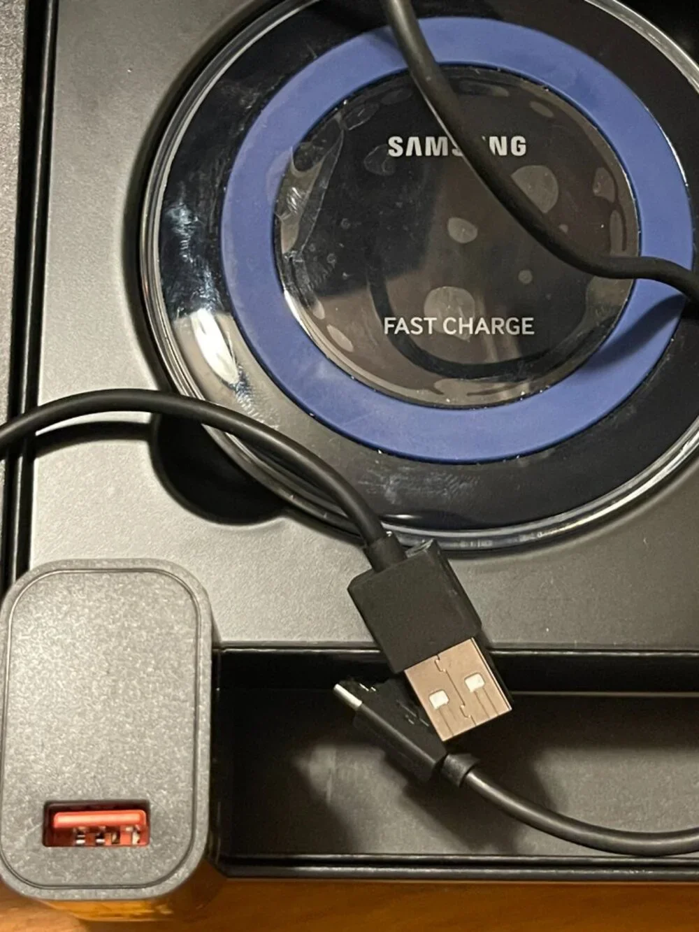 Samsung Qi Wireless Fast Charger Charging Pad - Blue